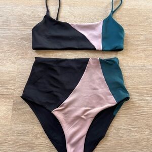 Left On Friday Pool Days Size S Bikini Set FREE ADDITIONAL TOP Size M
